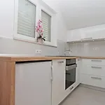 Ivo Apartment *