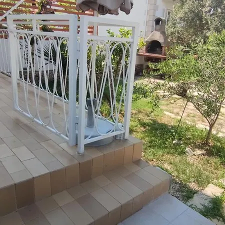 Apartment Ivo *