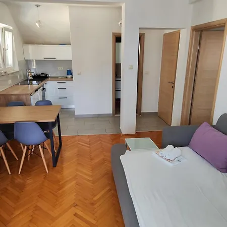 Ivo * Макарська