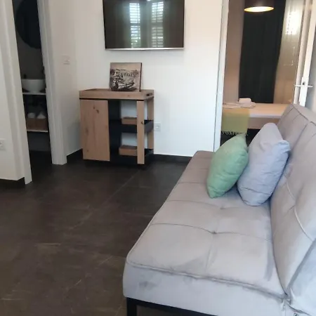 Апартаменти Ivo *