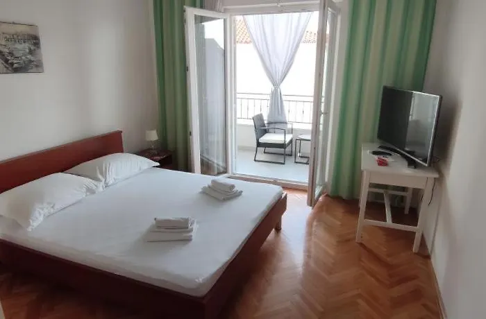 Ivo Apartment Makarska
